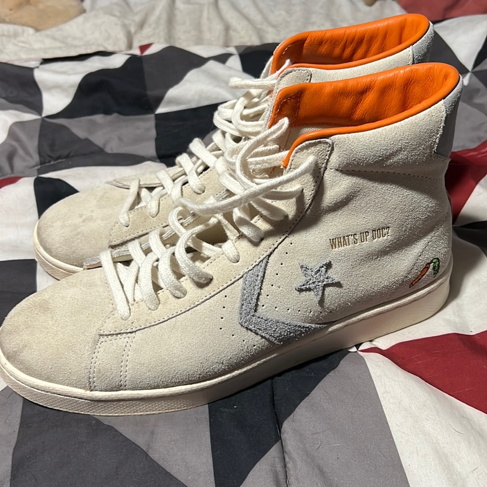 Converse bugs bunny